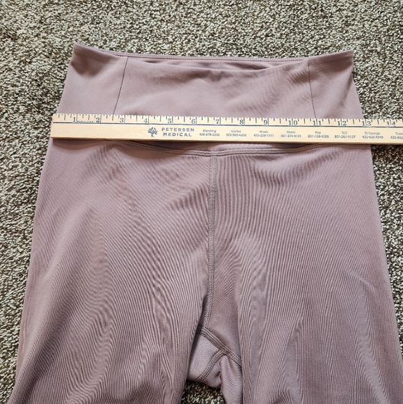 Girlfriend Collective FLOAT Ultralight High Rise Bike Short Size Medium - Picture 5 of 7